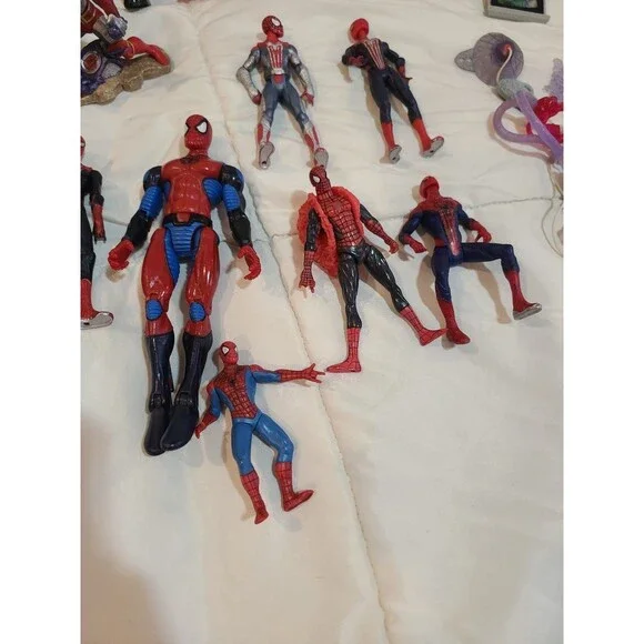Lot of Marvel Figures Spiderman Captain America Avengers